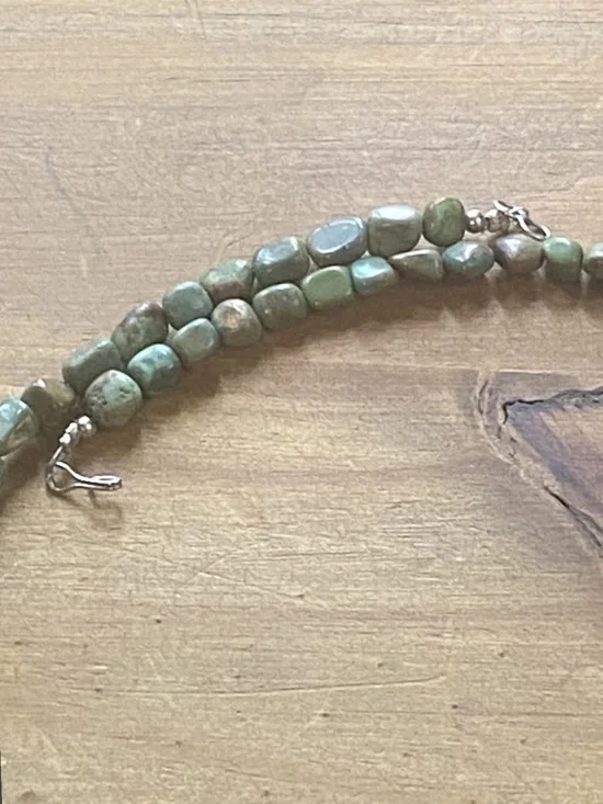 Turquoise Green Beaded Necklace - Women Jewelry - Picture 2 of 4